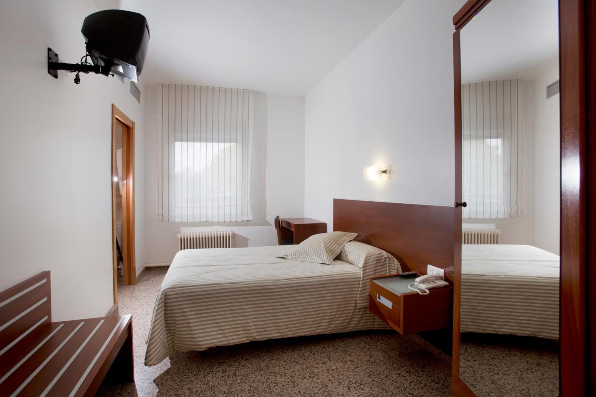 Hotel Marivella Calatayud Eksteriør bilde